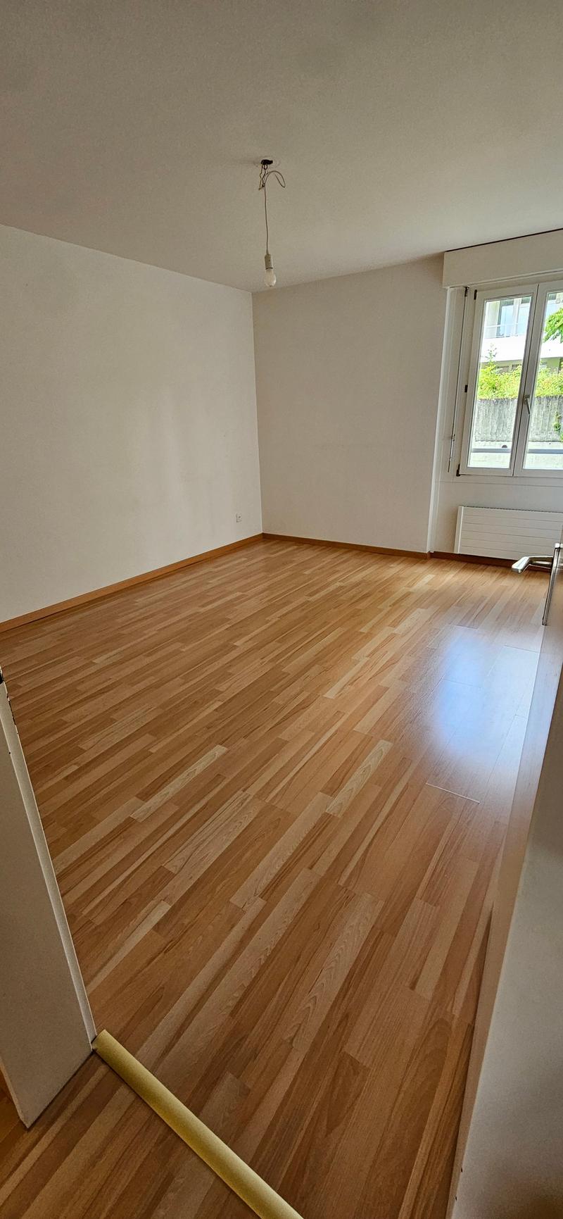 Appartamento 3.5 locali luminoso con balcone a Brügg (6)