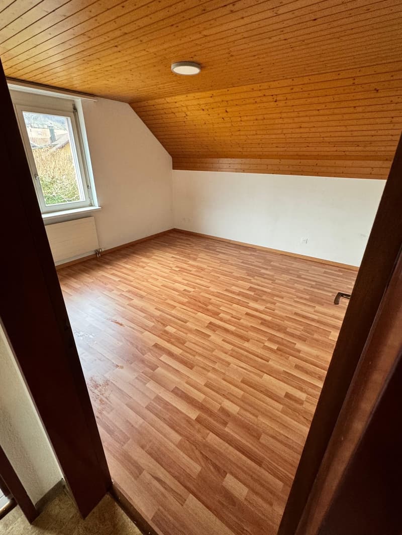 helle 4.5-Zimmerwohnung mit Balkon (9)
