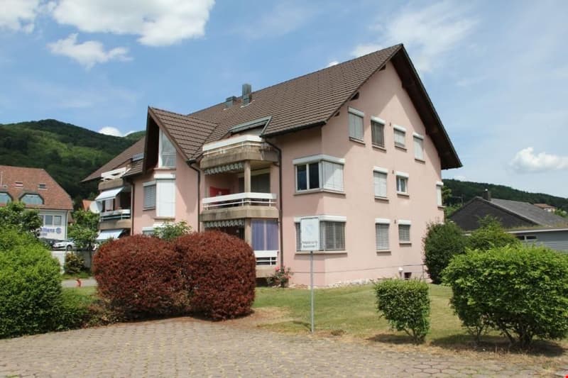 helle 4.5-Zimmerwohnung mit Balkon (2)