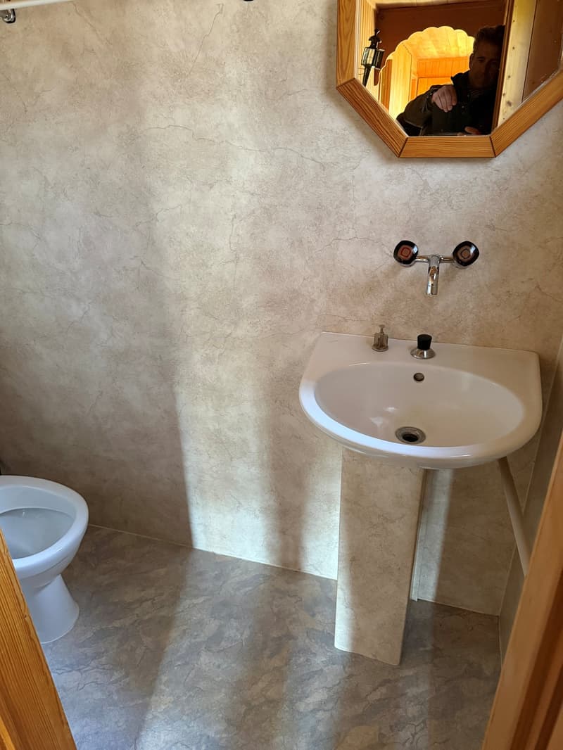Reserved! Charming wooden chalet in a quiet location in Avenches (7)