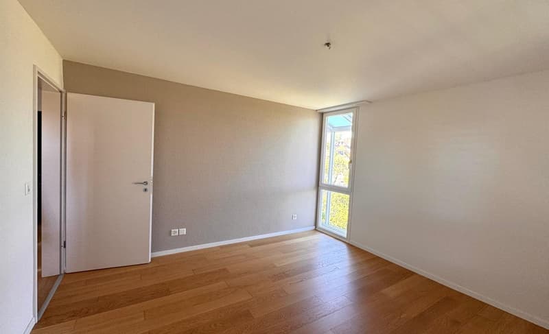 Newly renovated 6.5-room single-family house with studio apartment (7)