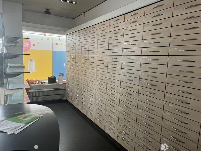 Apothekenräumlichkeiten-Verkaufsfläche und Büros, Brüggstrasse 2 Biel (3)