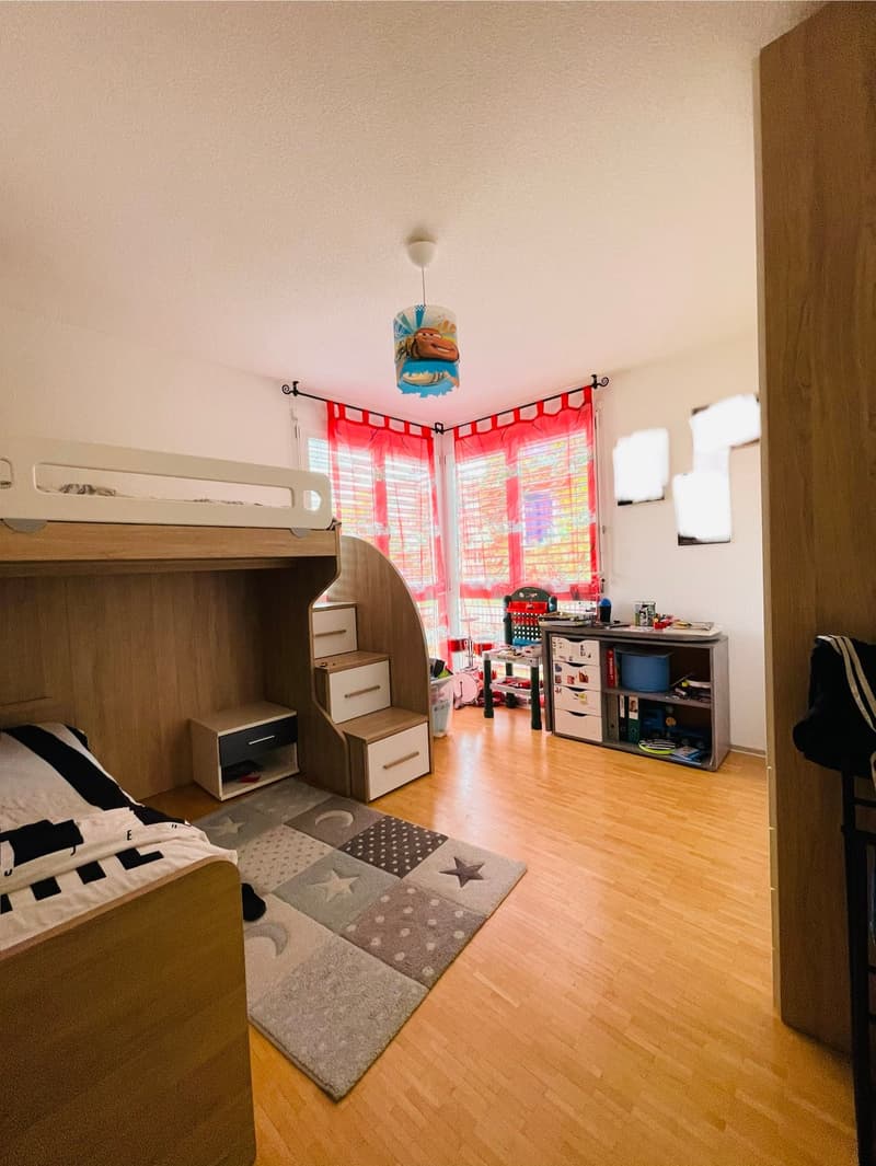 Busswil-Lyss, appartamento di 4.5 locali con posto giardino (10)