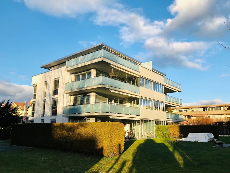 Busswil-Lyss, appartamento di 4.5 locali con posto giardino (1)