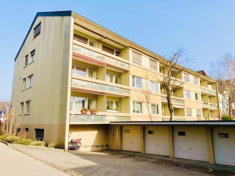 Helle 1.5-Zimmer-Dachwohnung im beliebten und ruhigen Lindequartier (11)