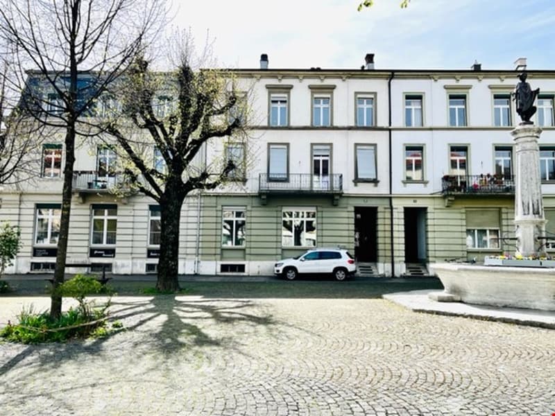 Charmante 3.5-Zimmer-Altbauwohnung an zentraler Lage (1)