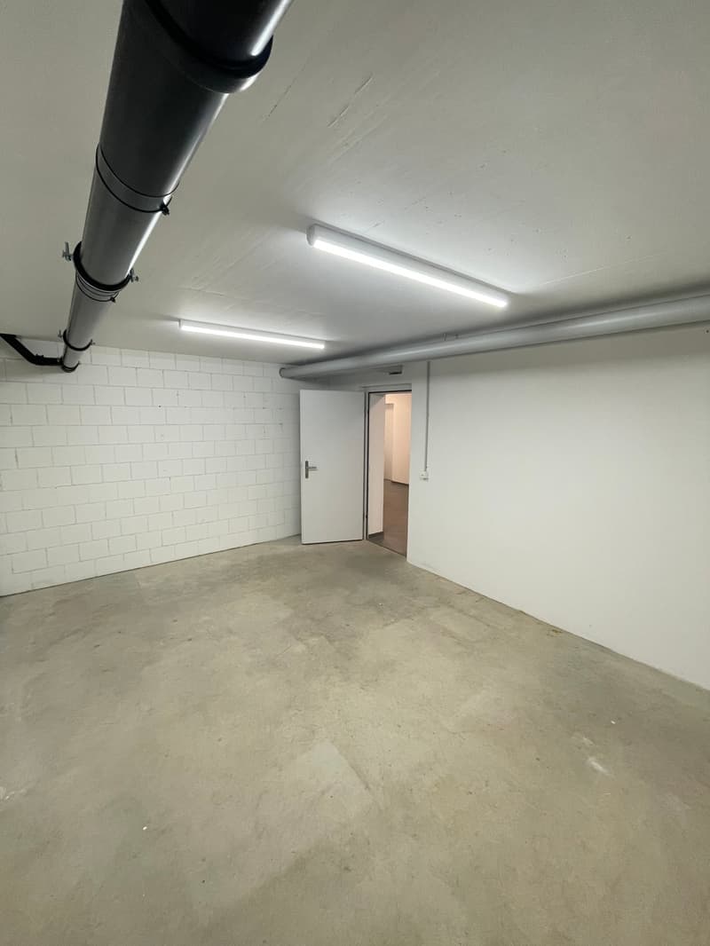 Bastelraum zu vermieten (2)