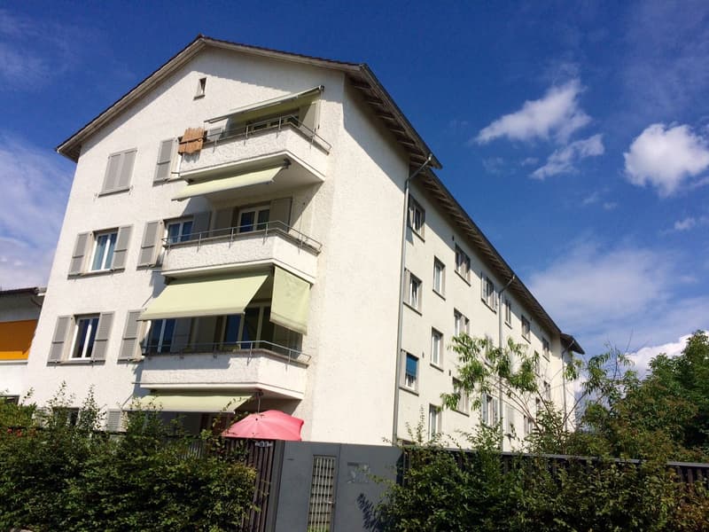 Helle 3-Zimmer-Wohnung mit Balkon in Büren an der Aare (5)