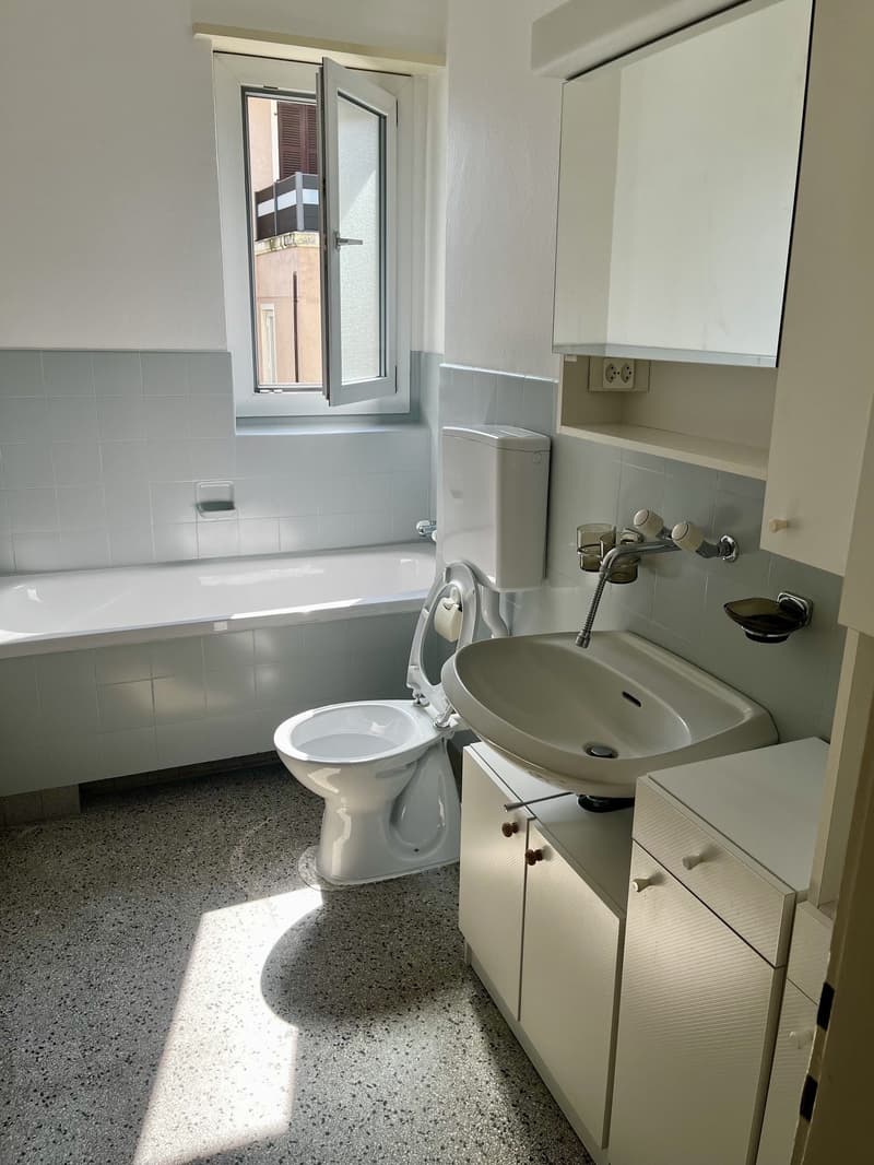 Helle 3-Zimmer-Wohnung mit Balkon in Büren an der Aare (2)
