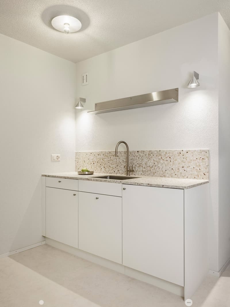 WG-Wohnung/Zimmer zu vermieten - komplett sanierte und möblierte Wohnung (4)
