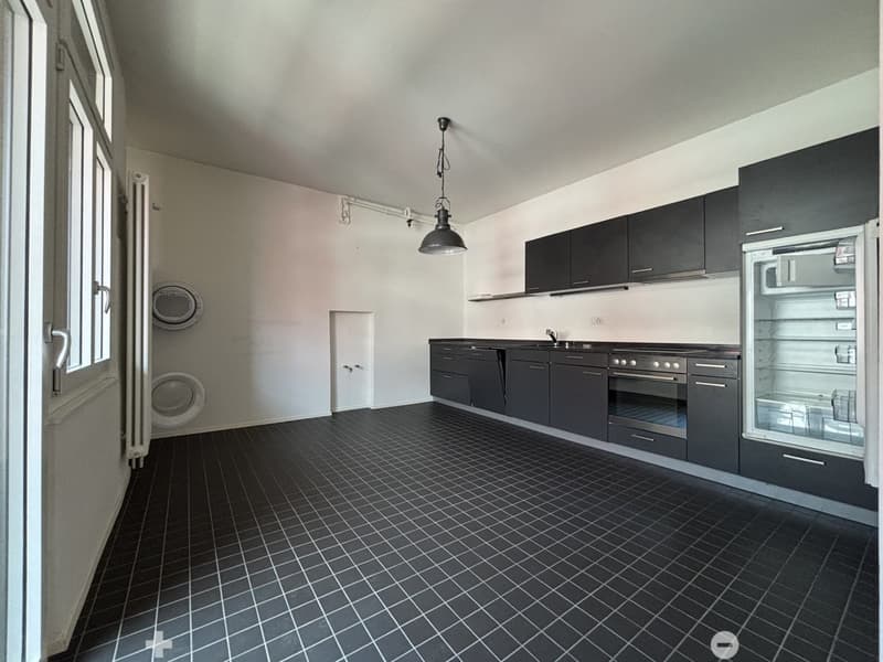 Grosszügige Loft mit separatem Schlafzimmer (6)