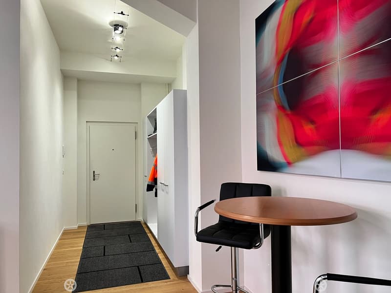 Grosszügiges Loft-Atelier / Büro an zentraler Lage (6)