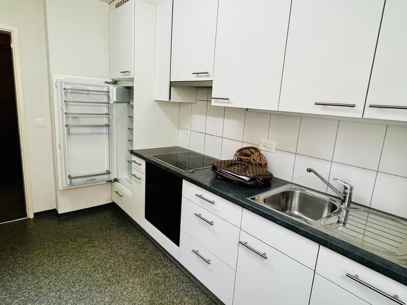3.5-Zimmer-Wohnung mit Balkon im HP in Grenchen (2)