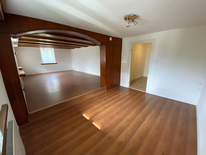 Charmante 3.5-Zimmer-Maisonettewohnung in Balsthal (2)