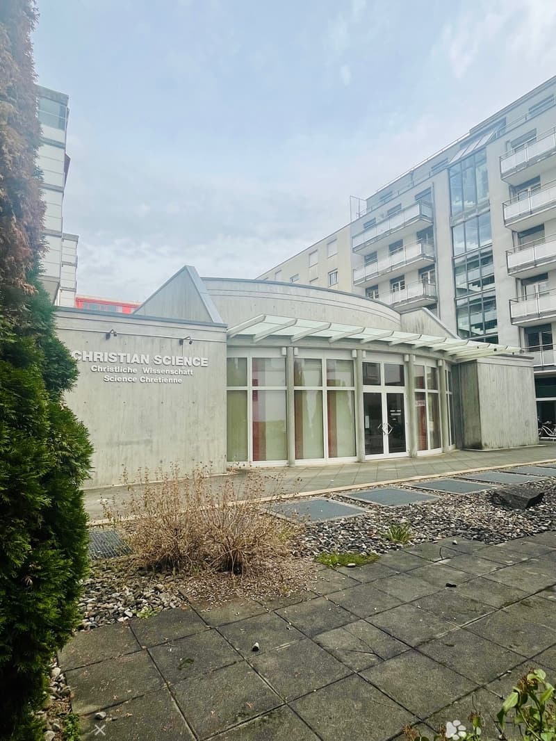 Versammlung- oder Hörsaal / Schulungs- oder Büroräumlichkeit an zentraler, ruhiger Lage in Biel (2)