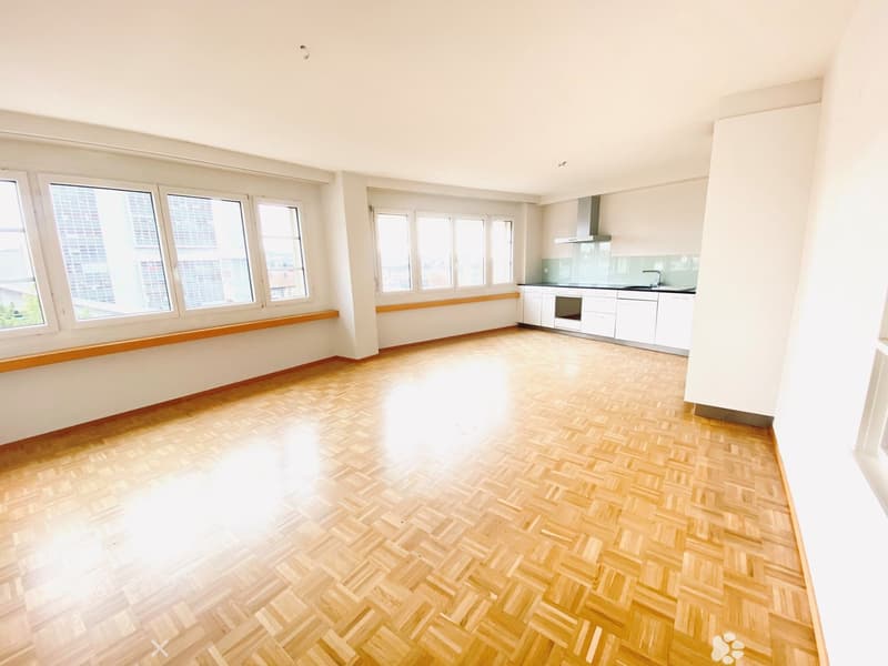 3.5-Zimmerwohnung an zentraler Lage (2)