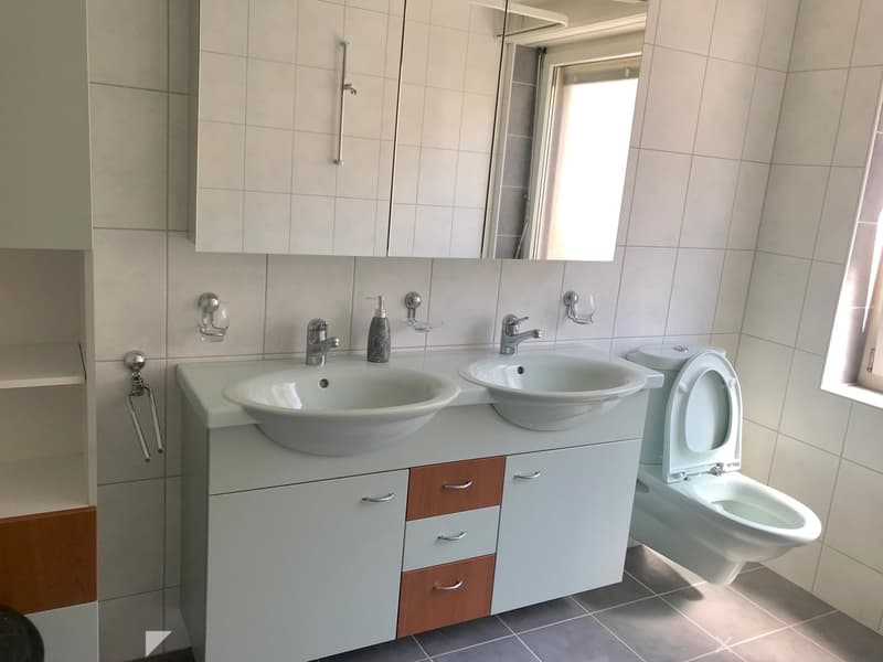 Helle 3.5-Zimmer-Wohnung an zentraler Lage in Biel (4)