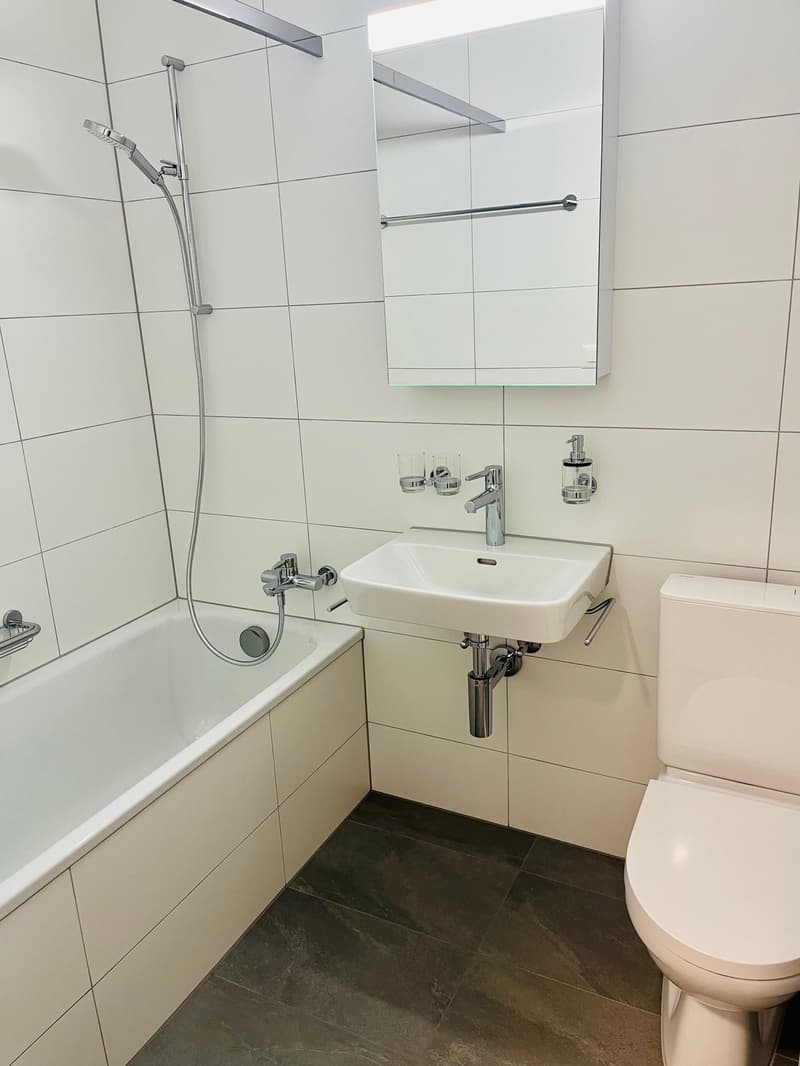 3.5-Zimmerwohnung mit Balkon in Brügg (4)