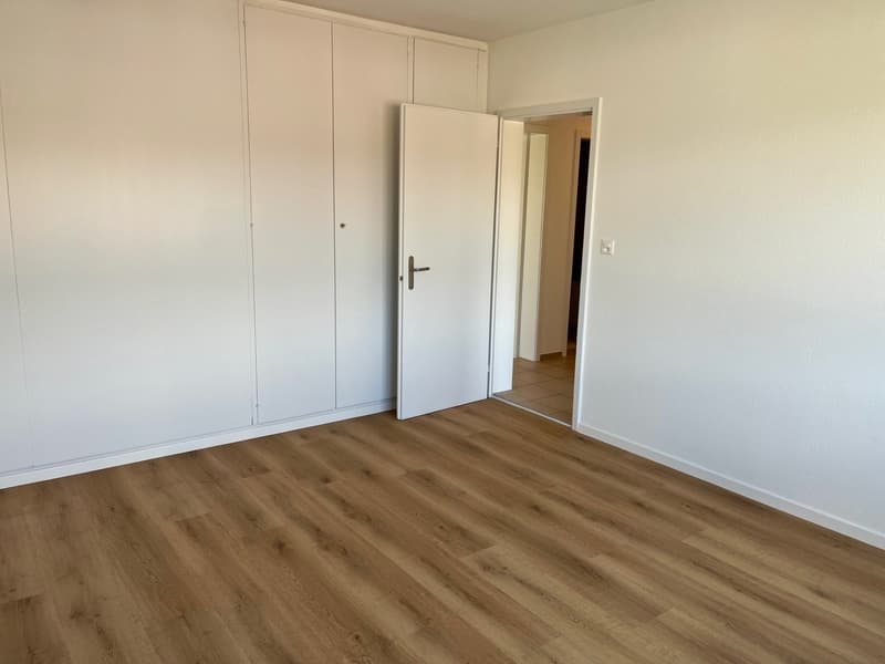 3.5-Zimmerwohnung mit Balkon in Brügg (2)