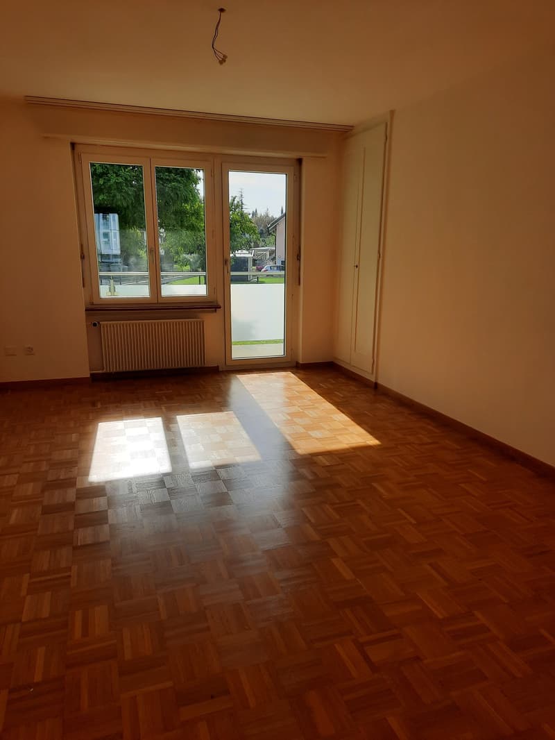 Lengnau - Wohnen im Grünen an ruhiger Lage (2)