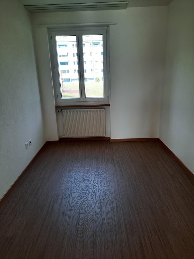 Lengnau - Wohnen im Grünen an ruhiger Lage (4)