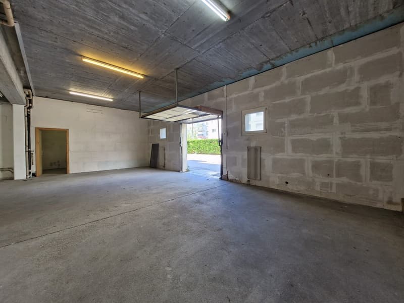 Sion, grand garage de 92 m2 cœur de Grand-Champsec (1)