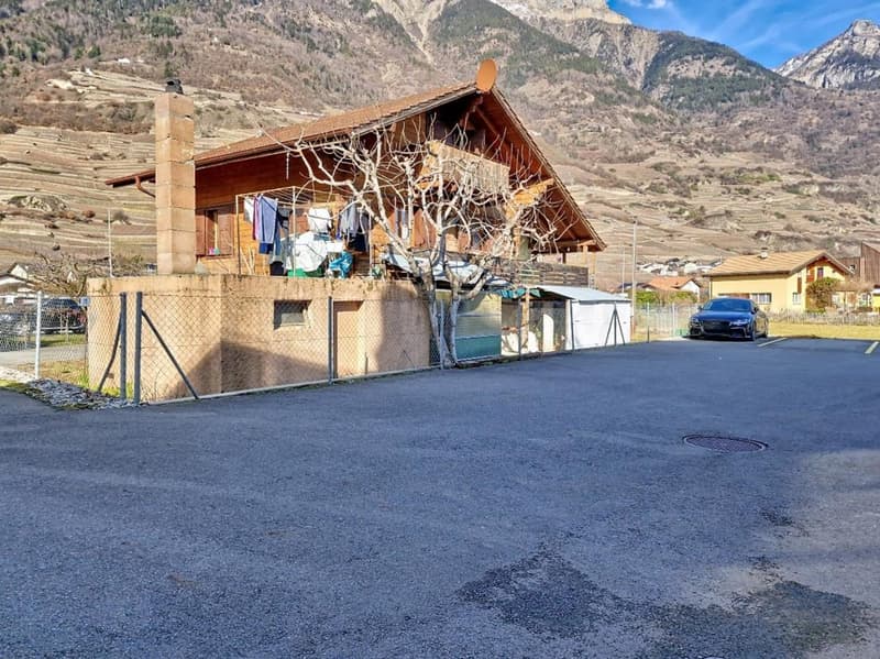 Fully, charming 5.5-room house of 160 m2 with garage and parking spaces (18)