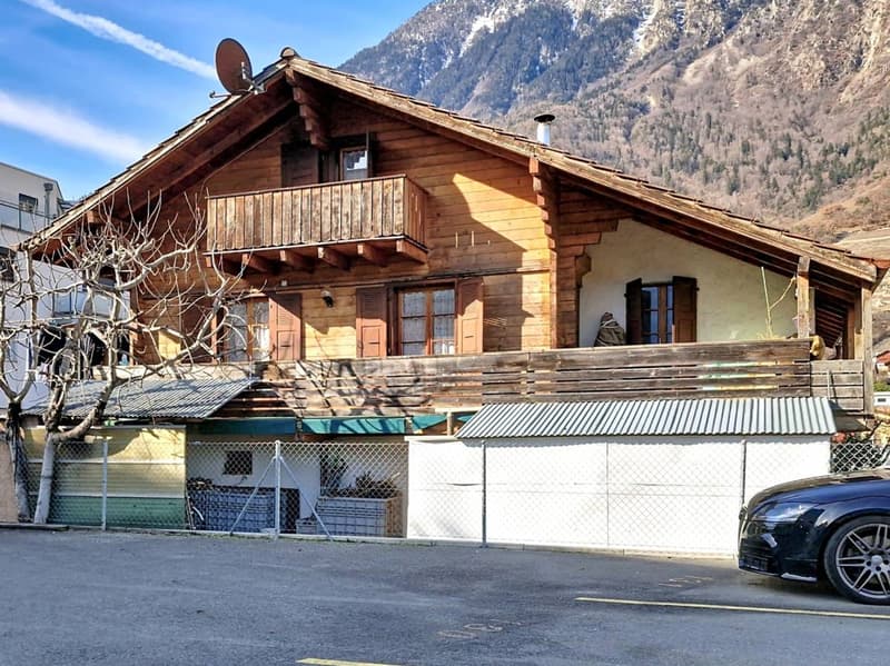 Fully, charming 5.5-room house of 160 m2 with garage and parking spaces (19)