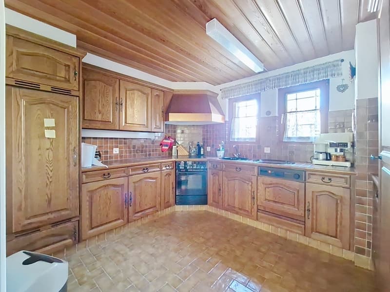 Grimisuat – 5.5-room villa of 255 m² on a 830 m² plot with garage and parking spaces (9)
