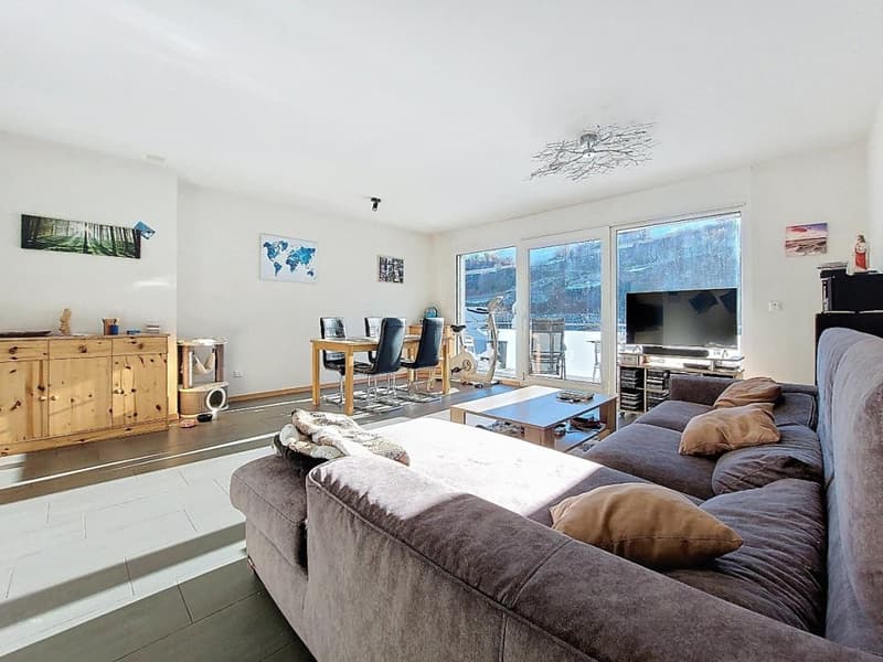 Sion/Pont-de-la-Morge, schönes 4.5-Zimmer-Apartment mit 104 m2, Balkon und 2 Parkplätzen (2)