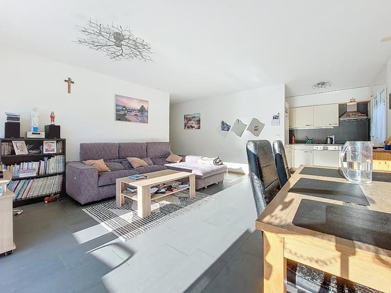 Sion/Pont-de-la-Morge, schönes 4.5-Zimmer-Apartment mit 104 m2, Balkon und 2 Parkplätzen (5)