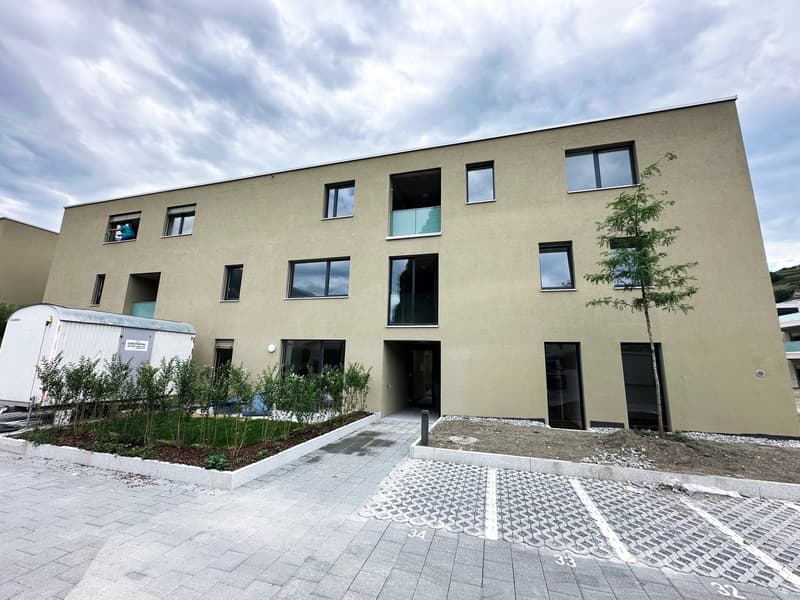 Uvrier / Sion – Neues 2.5-Zimmer-Apartment mit Parkplatz (1)