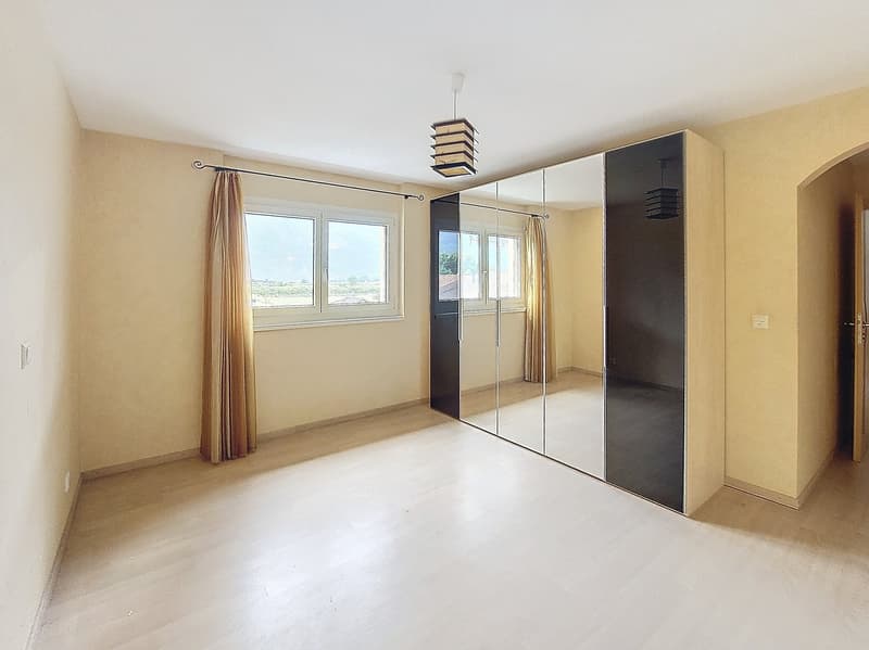 Vétroz, appartamento di 4,5 locali di 129 m2 vicino ai servizi con garage e posto auto (8)