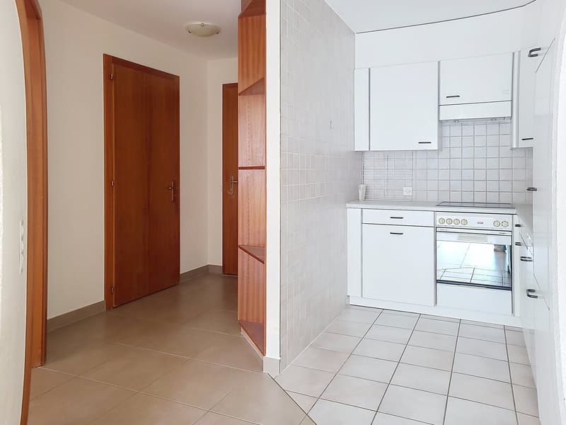Sion, 2.5-Zimmer-Wohnung im Westen der Stadt mit Parkplatz (3)