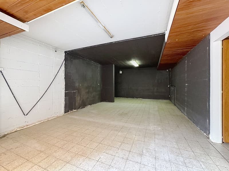 Sion, city center: 230 m² commercial space with great potential for renovation (5)