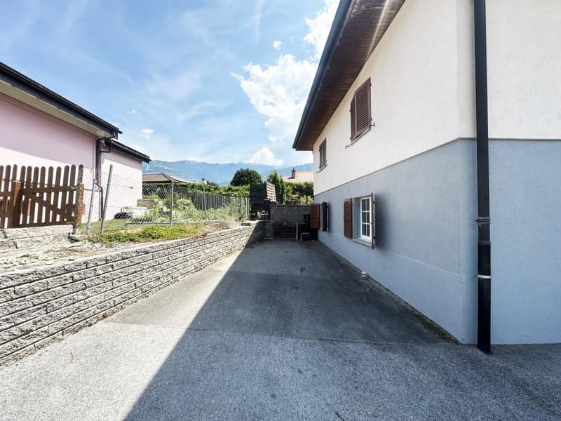 Vétroz , appartement de 2.5 pièces avec terrasse – Rez-de-villa avec place de parc (8)