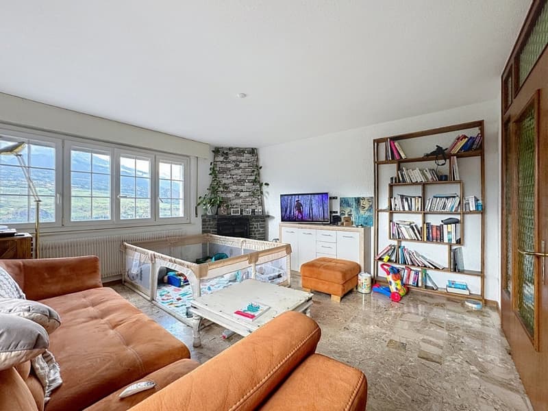 Sion, Villa mit 5.5 Zimmern von 197m2 in den Höhen von Bramois, inmitten der Natur, Garage, überdacht (5)