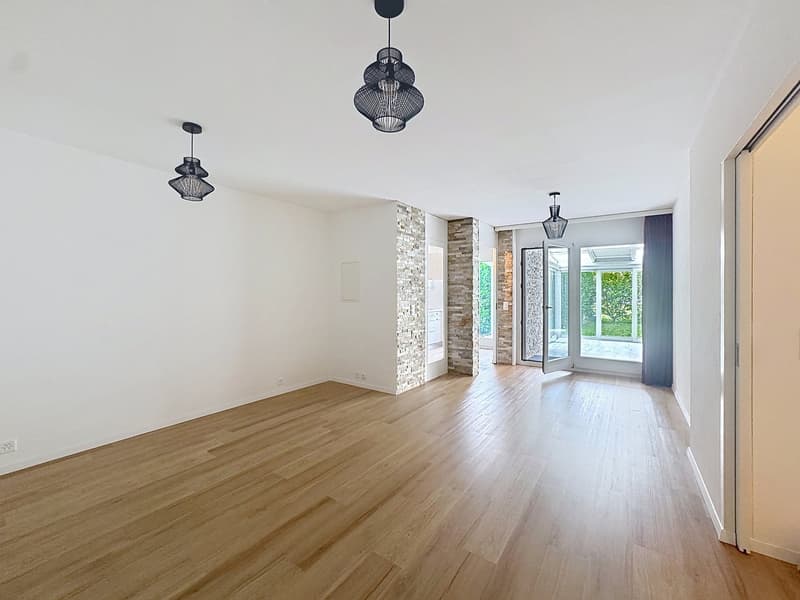 Sion – Appartamento di 2.5 locali al pian terreno con prato privato e garage-box, vicino al centro città (6)