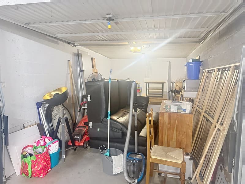 Sion – Appartamento di 2.5 locali al pian terreno con prato privato e garage-box, vicino al centro città (12)
