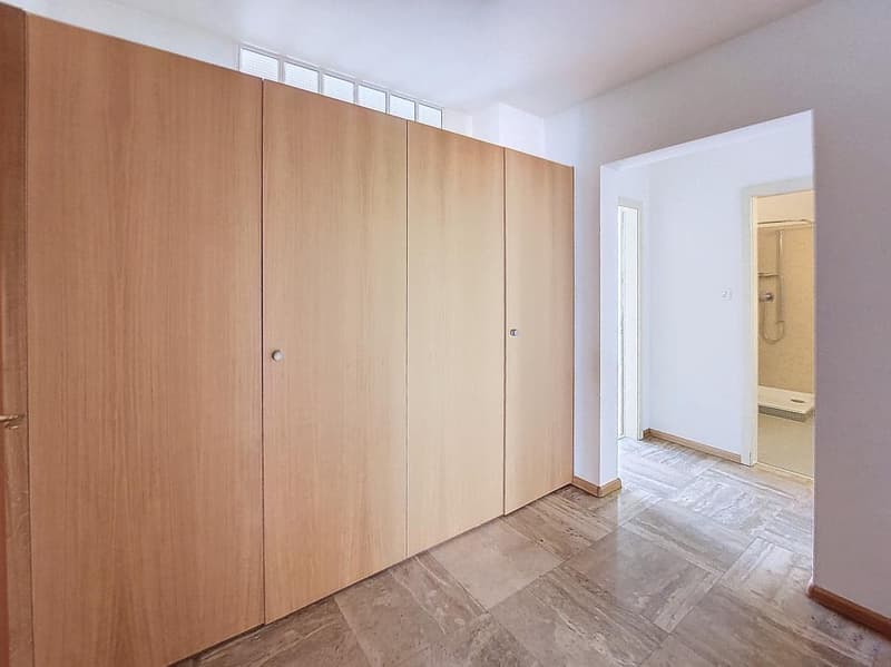 Sion, 5-Zimmer-Wohnung in der Nähe von Schulen und dem St-Guérin-Viertel (10)