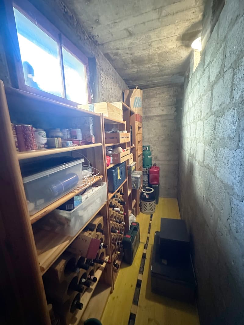 Sierre, appartement de 3.5 pièces dans le quartier de Ste-Croix, sans place de parc (15)