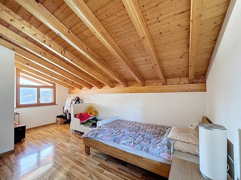 Arbaz, charmante maison de 6.5 pièces de 240 m2, avec places de parc et places couvertes (12)