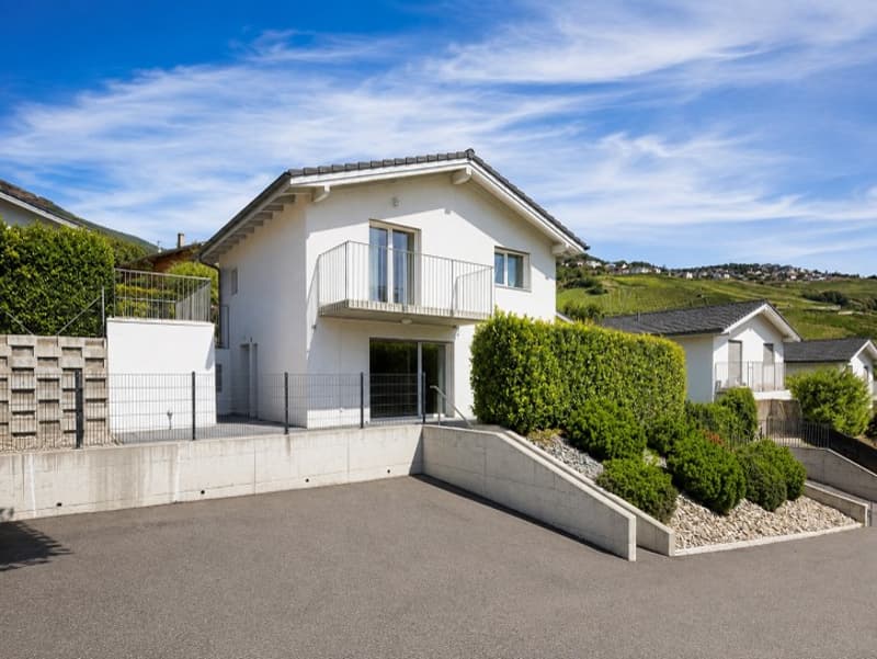 Sensine/Conthey, villa de 4.5 pièces de 151 m2 avec 3 places de parc et de beaux extérieurs aménagés (1)