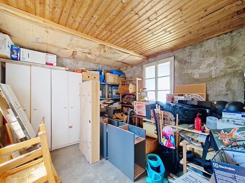 Grône, maison de 4.5 pièces de 151 m2 avec extérieures verdoyant et 2 places de parc (16)
