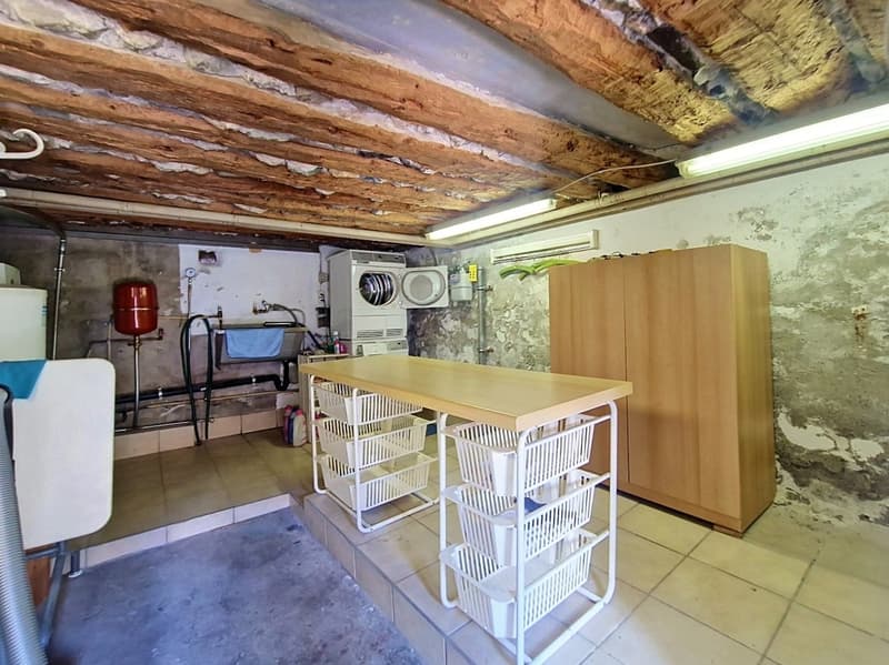 Grône, maison de 4.5 pièces de 151 m2 avec extérieures verdoyant et 2 places de parc (14)