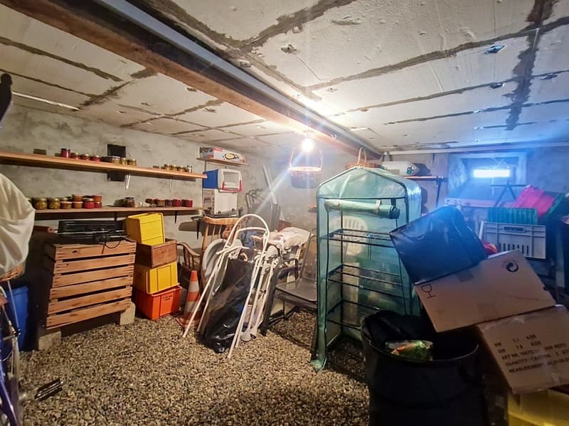 Grône, maison de 4.5 pièces de 151 m2 avec extérieures verdoyant et 2 places de parc (15)