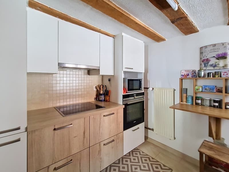 Grône, maison de 4.5 pièces de 151 m2 avec extérieures verdoyant et 2 places de parc (6)