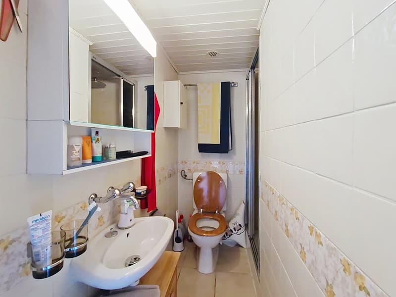 Grône, maison de 4.5 pièces de 151 m2 avec extérieures verdoyant et 2 places de parc (9)