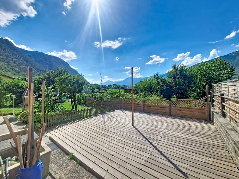 Grône, maison de 4.5 pièces de 151 m2 avec extérieures verdoyant et 2 places de parc (21)