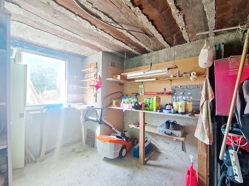 Grône, maison de 4.5 pièces de 151 m2 avec extérieures verdoyant et 2 places de parc (17)